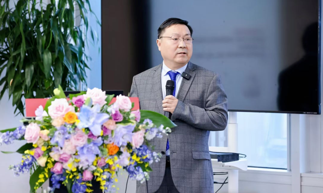 1738977036207368.png 1.png